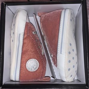Baby Converse Rust Pink size crib 4